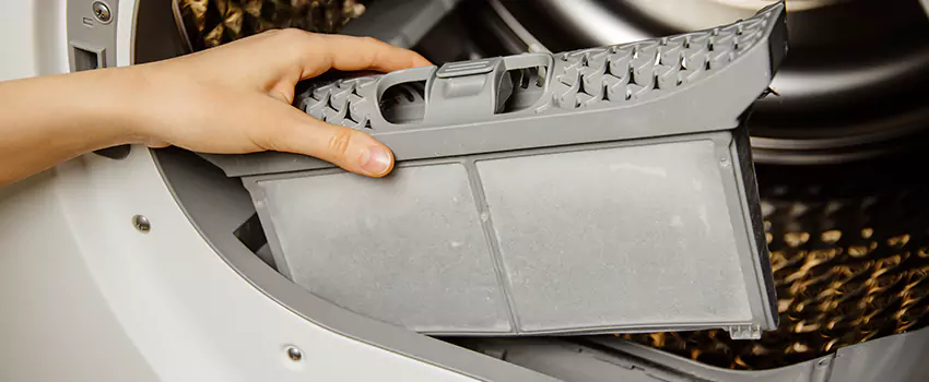 Signs Of A Clogged Dryer Lint Trap in Huntersville, North Carolina